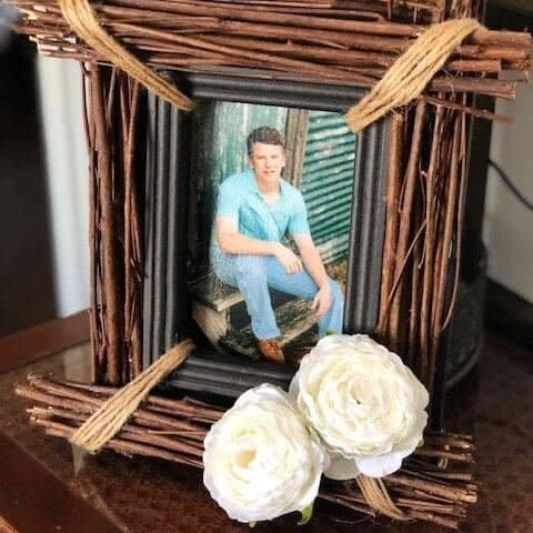 DIY Photo Frame with Stick Supplies Polka Dot Frame (2)