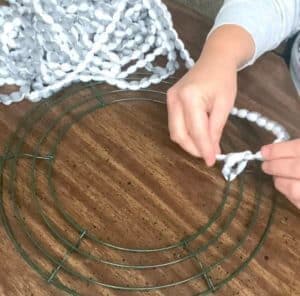 How to Make a $2 DIY Wreath with Easy Tulle Bow (using a Mop Head)