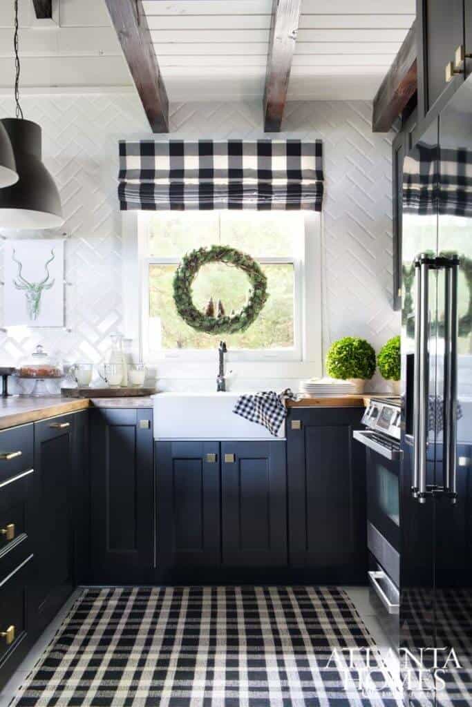 https://www.southerncrushathome.com/wp-content/uploads/2020/12/christmas-cabin-style-ahl-683x1024.jpeg