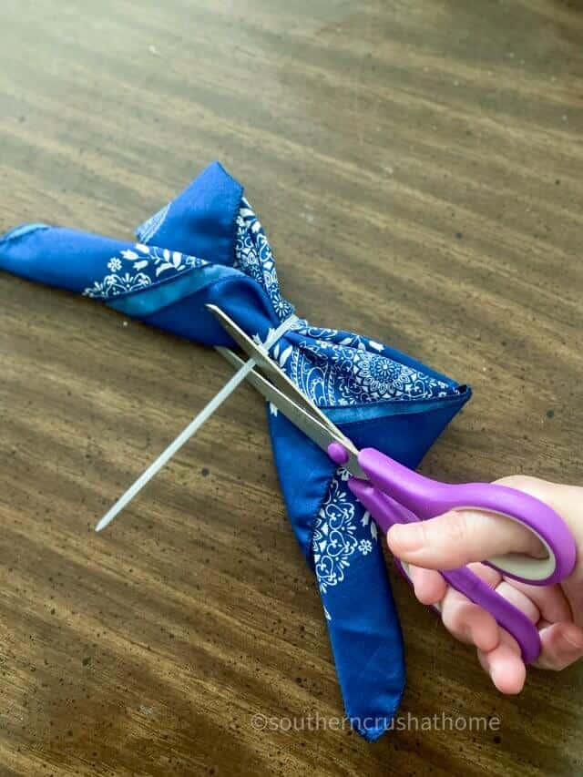 How to Make an Easy DIY Bandana Scarf Bow