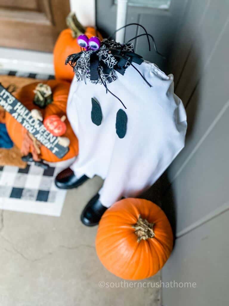 How to Make a Pool Noodle Halloween DIY Ghost