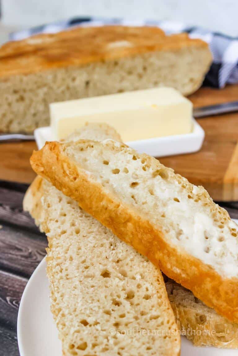 Homemade Bread (Easy Dutch Oven Bread Recipe)