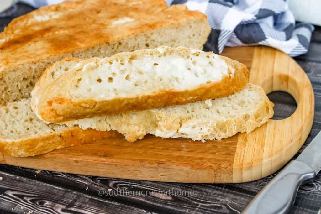https://www.southerncrushathome.com/wp-content/uploads/2021/12/easy-homemade-dutch-oven-bread-9-1024x683.jpg