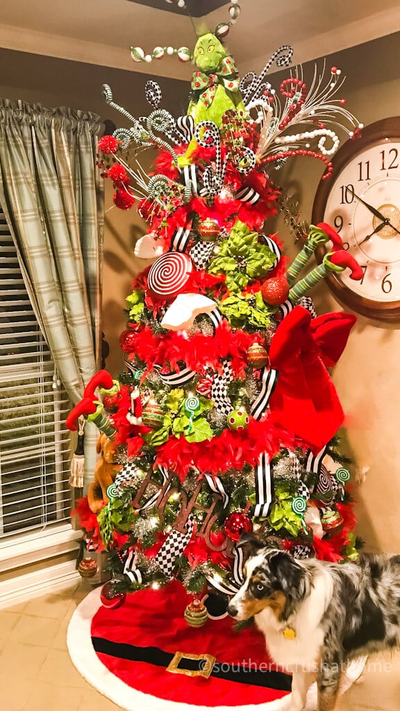 https://www.southerncrushathome.com/wp-content/uploads/2022/07/Grinch-Christmas-Tree-1.jpg