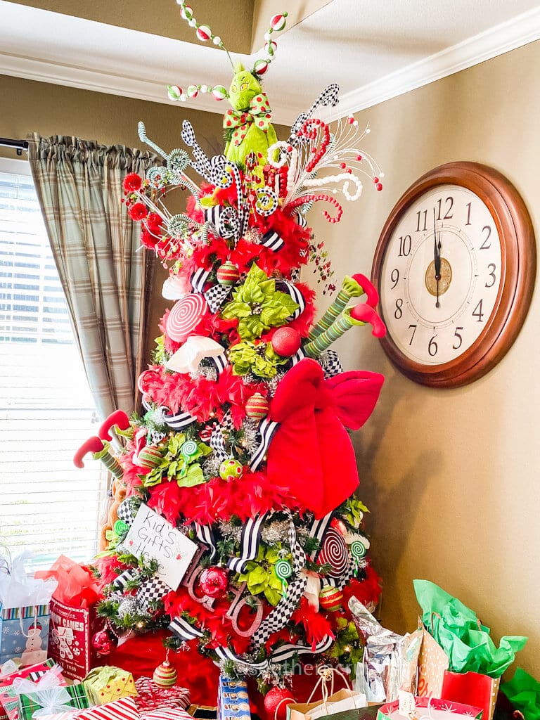 Dr Seuss Curved Christmas Tree