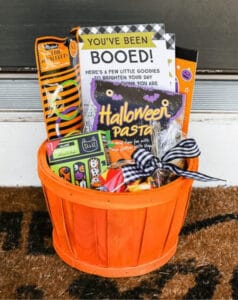 27 Fun and Easy Spooky Basket Ideas - Southern Crush at Home