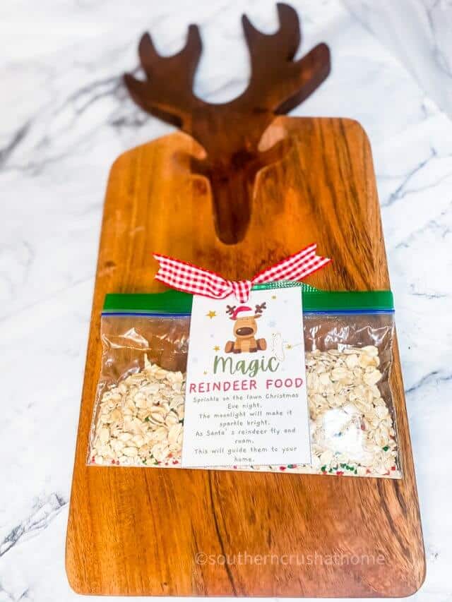 Easy Magic Reindeer Food Recipe + Reindeer Food Printables