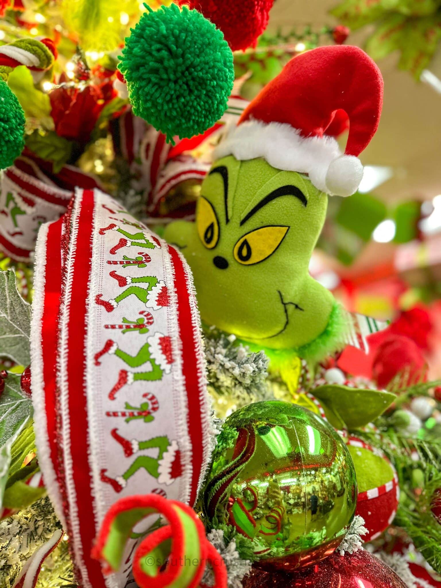  PARTY KNIGHT Grinch Christmas Tree Topper - Hand Made Tree  Decoration, Grinch Tree Topper : Home & Kitchen
