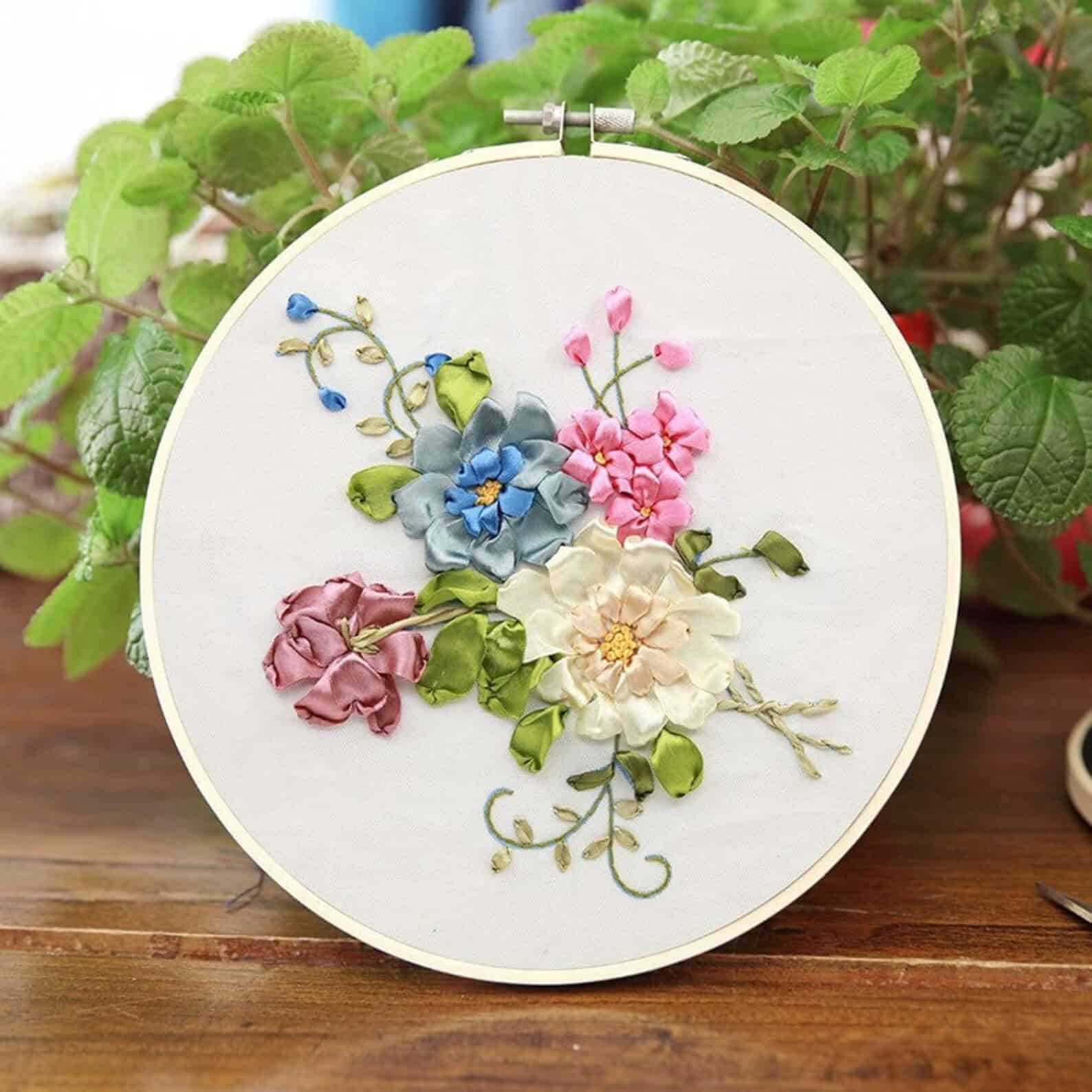 embroidery kit sweet magnolia by anne