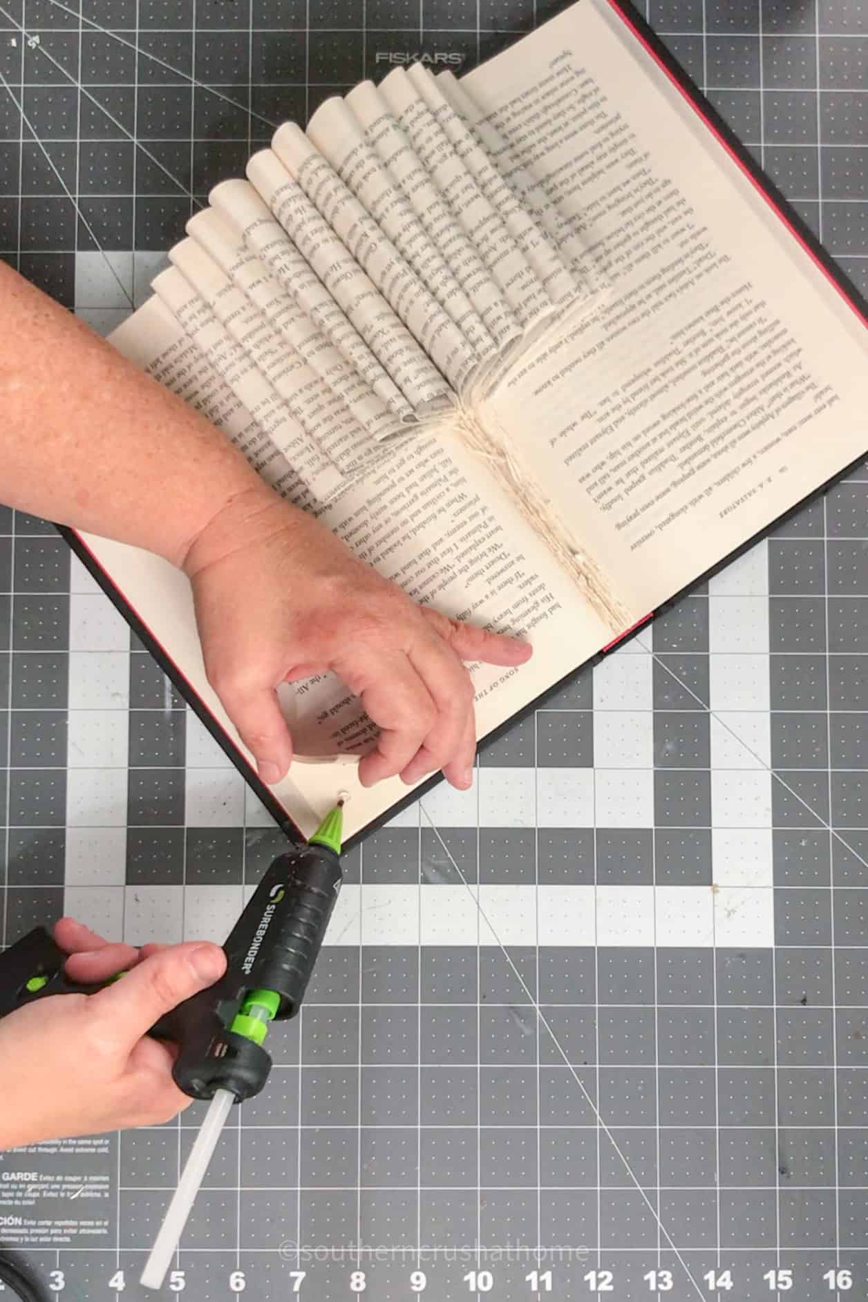 gluing corners of book