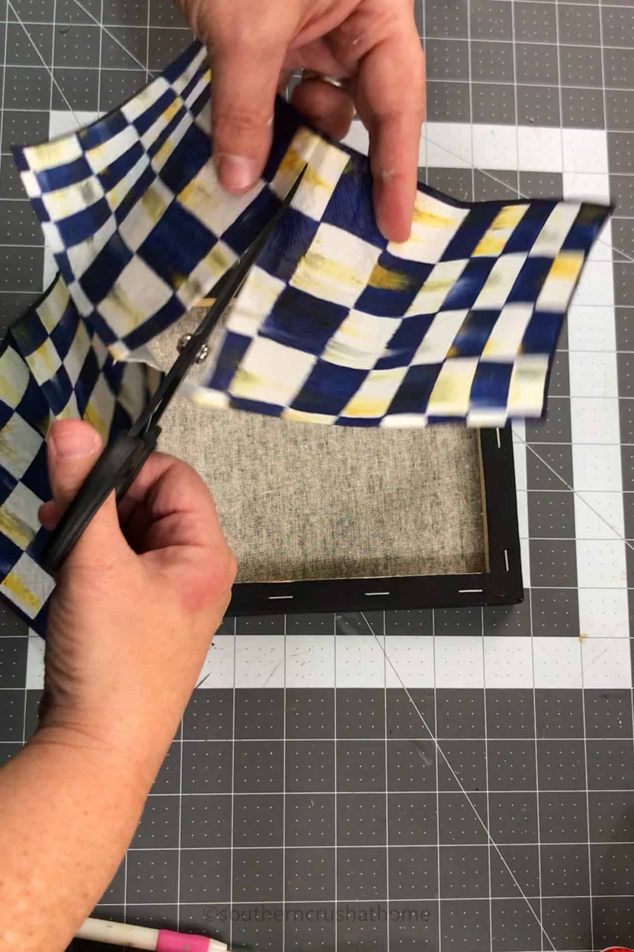 trimming napkin