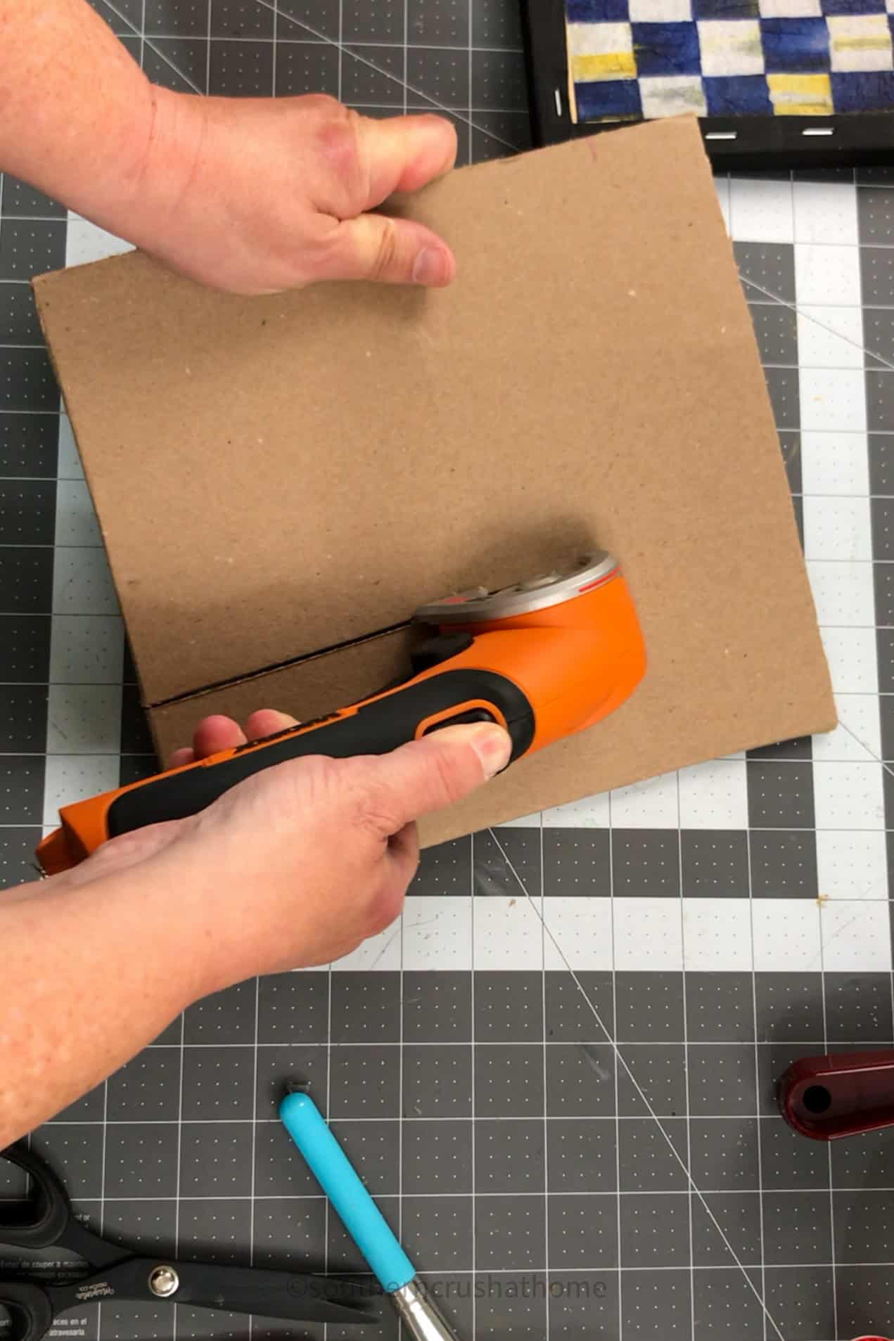 trim cardboard