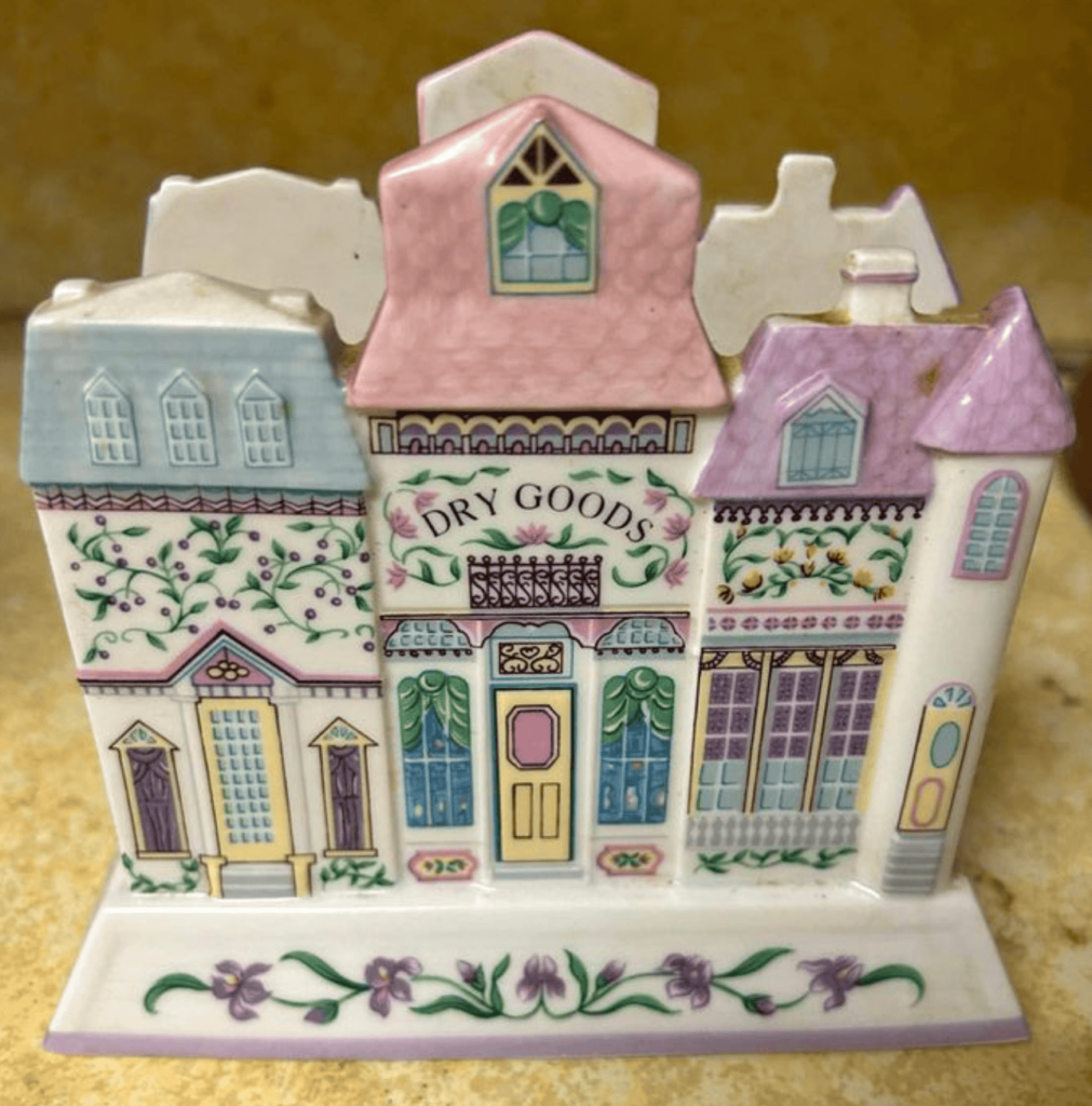 Napkin Holder Lenox Spice Village