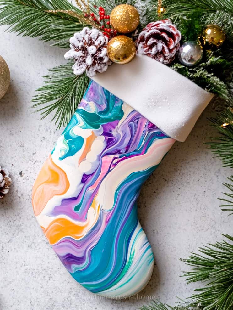 paint pour stocking