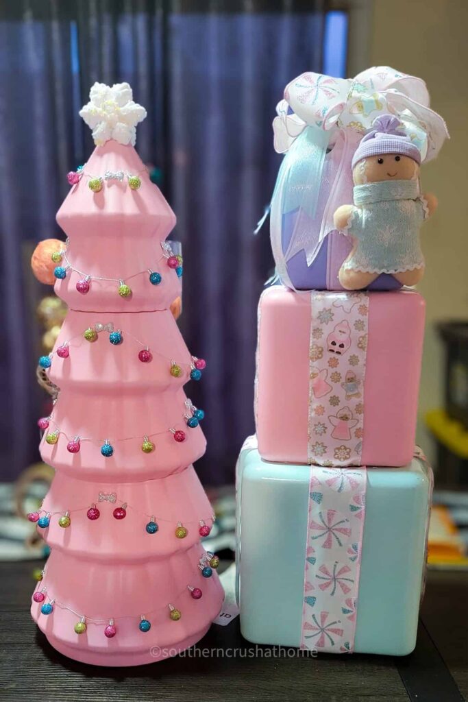 stackable tree and stackable gifts in pastel colors